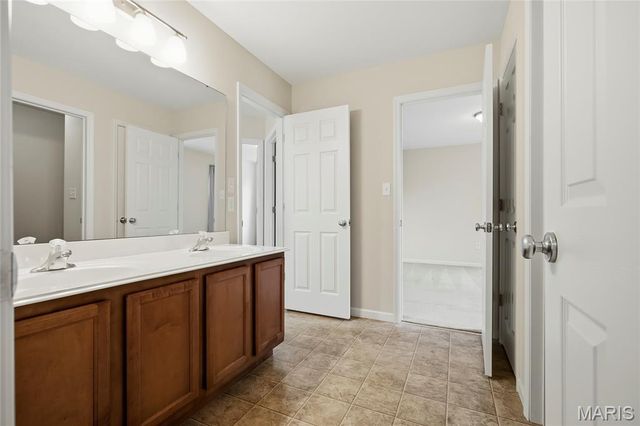 2039 Saint Madeleine Drive, O'fallon, MO 63368