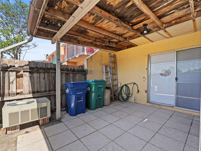 100 SW 110th Ave 142, Sweetwater, FL 33174
