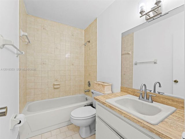 100 SW 110th Ave 142, Sweetwater, FL 33174