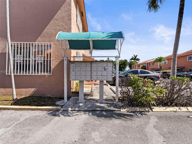 100 SW 110th Ave 142, Sweetwater, FL 33174