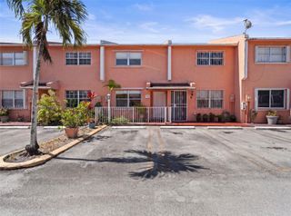 100 SW 110th Ave 142, Sweetwater, FL 33174