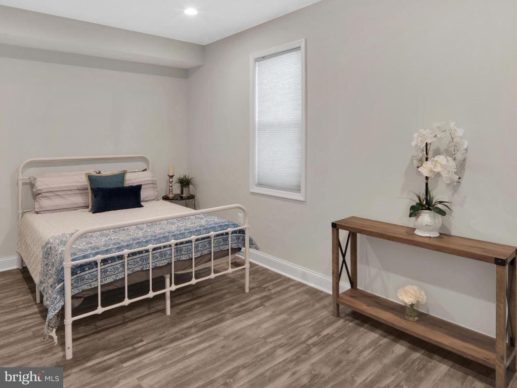 Image 10 of property listing at 118 W ALL SAINTS ST, Frederick, MD 21701