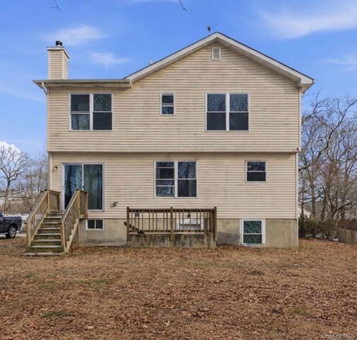 134 W Yaphank Road, Coram, NY 11727