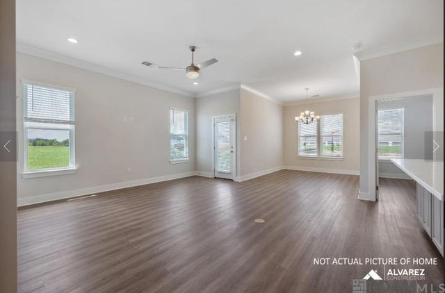 1721 Seawolf Dr, Saint George, LA 70810