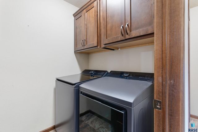 4217 W 90th St Street, Sioux Falls, SD 57108