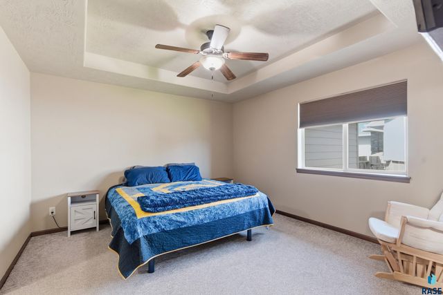 4217 W 90th St Street, Sioux Falls, SD 57108
