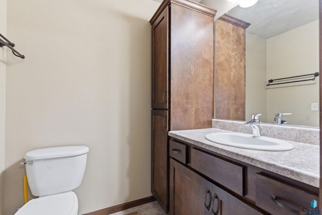 4217 W 90th St Street, Sioux Falls, SD 57108