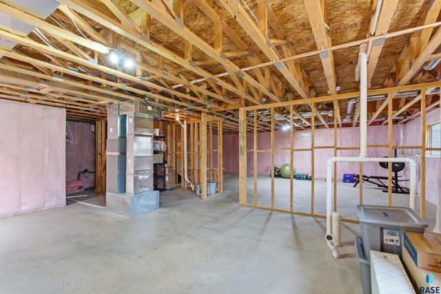 4217 W 90th St Street, Sioux Falls, SD 57108