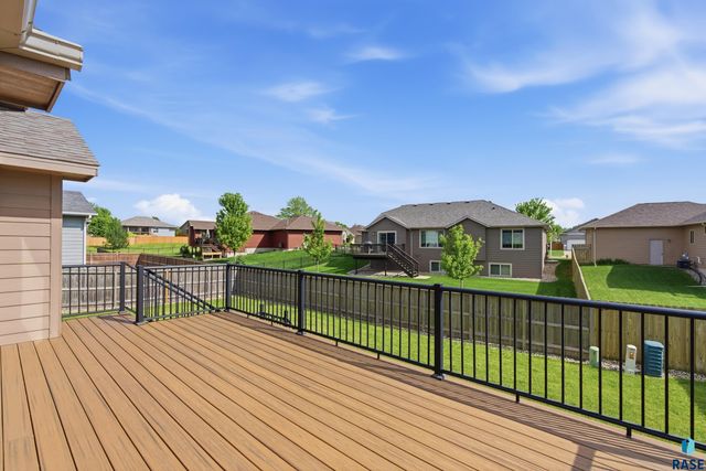 4217 W 90th St Street, Sioux Falls, SD 57108