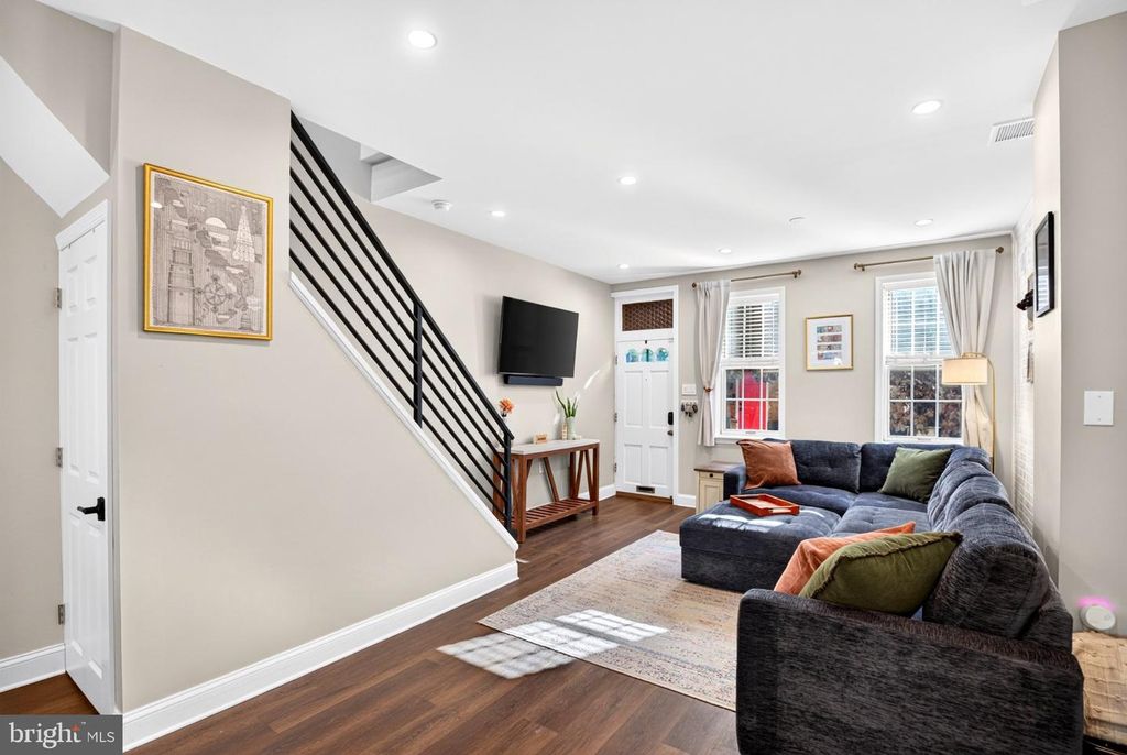 1644 S LAWRENCE ST, PHILADELPHIA, PA 19148 — photo 5