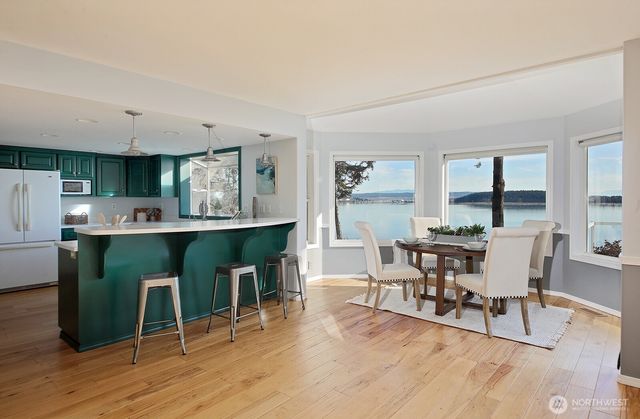 2820 SW Scenic Heights Street, Oak Harbor, WA 98277