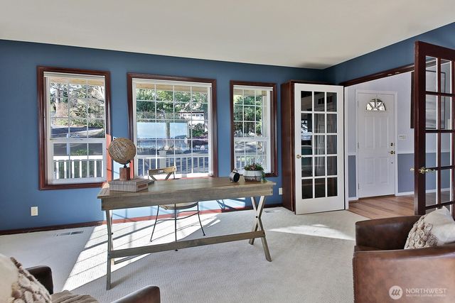 2820 SW Scenic Heights Street, Oak Harbor, WA 98277