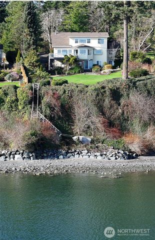 2820 SW Scenic Heights Street, Oak Harbor, WA 98277