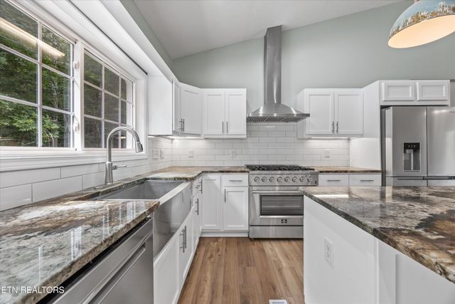 201 Flat Rock Way, Del Rio, TN 37727