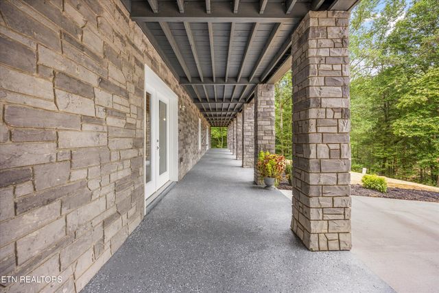 201 Flat Rock Way, Del Rio, TN 37727