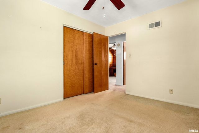 1515 W SUNNYVIEW Drive, Peoria, IL 61614