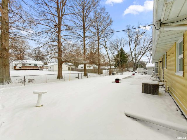 1515 W SUNNYVIEW Drive, Peoria, IL 61614