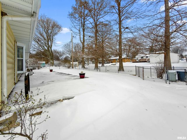 1515 W SUNNYVIEW Drive, Peoria, IL 61614