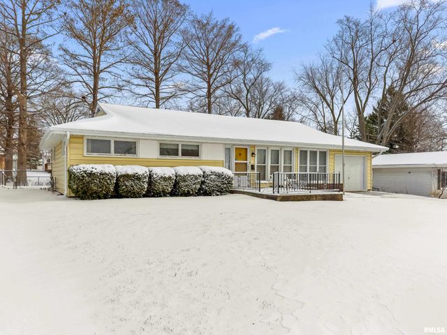 1515 W SUNNYVIEW Drive, Peoria, IL 61614