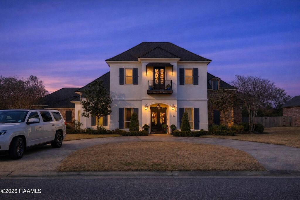 108 Red Robin Trail, Lafayette, LA 70508