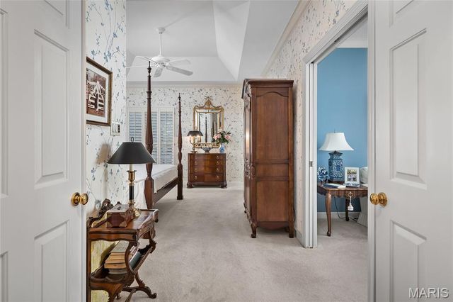 15339 Oaktree Estates Drive, Chesterfield, MO 63017