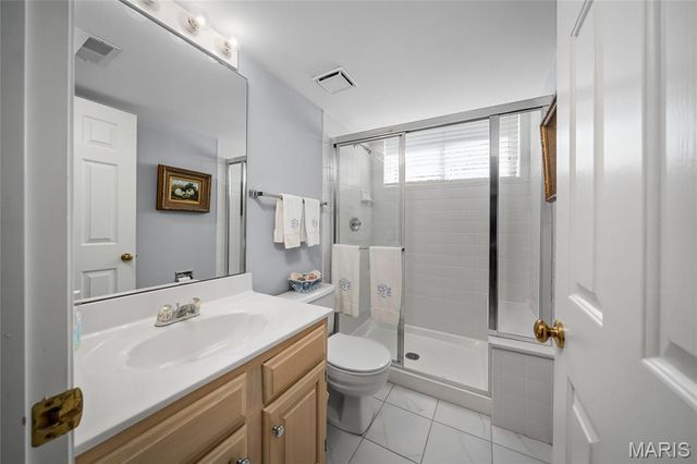 15339 Oaktree Estates Drive, Chesterfield, MO 63017
