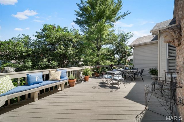 15339 Oaktree Estates Drive, Chesterfield, MO 63017