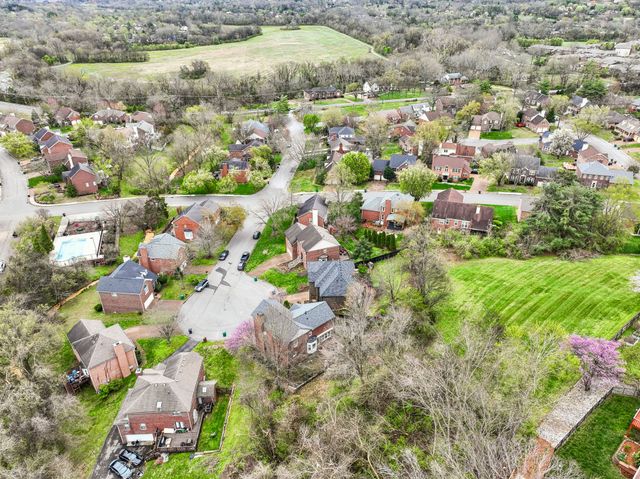 7313 S Colony Ct, Nashville, TN 37221