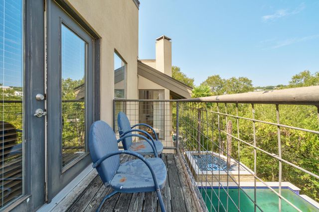 102 Canyon CIR W, Austin, TX 78746