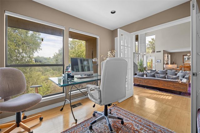 102 Canyon CIR W, Austin, TX 78746