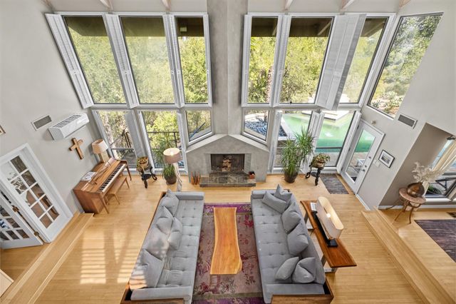 102 Canyon CIR W, Austin, TX 78746
