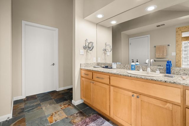 102 Canyon CIR W, Austin, TX 78746