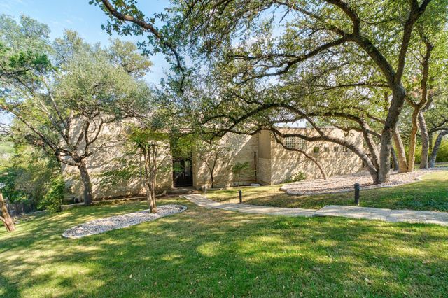 102 Canyon CIR W, Austin, TX 78746