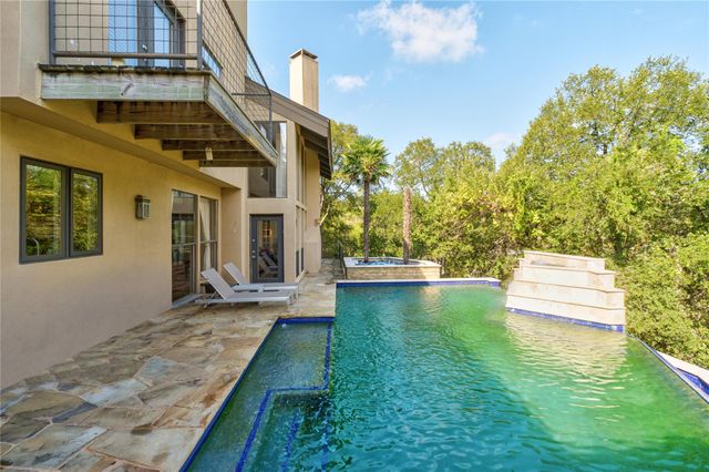 102 Canyon CIR W, Austin, TX 78746