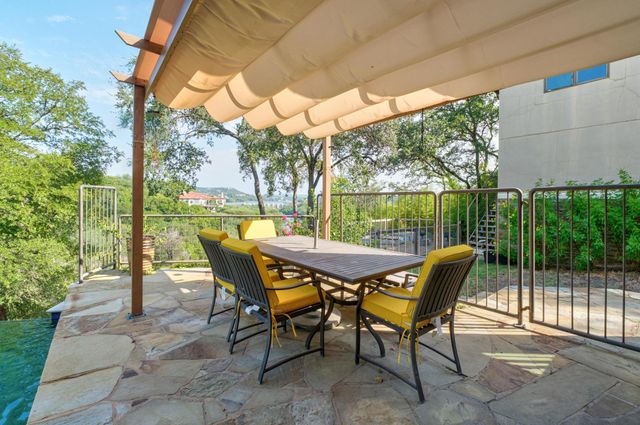 102 Canyon CIR W, Austin, TX 78746
