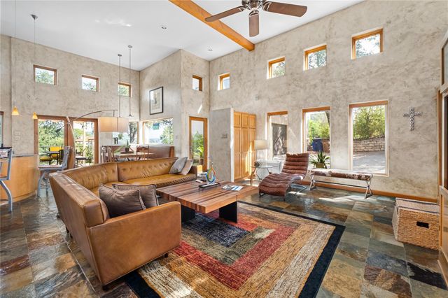 102 Canyon CIR W, Austin, TX 78746