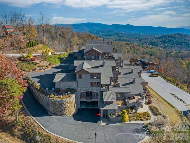 4 Chimney Crest Drive F, Asheville, NC 28806