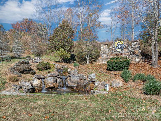 4 Chimney Crest Drive F, Asheville, NC 28806