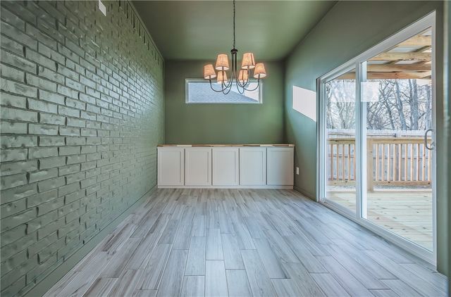 350 W Kinniburgh Drive, Farmington, AR 72730