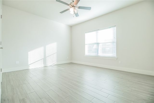 350 W Kinniburgh Drive, Farmington, AR 72730