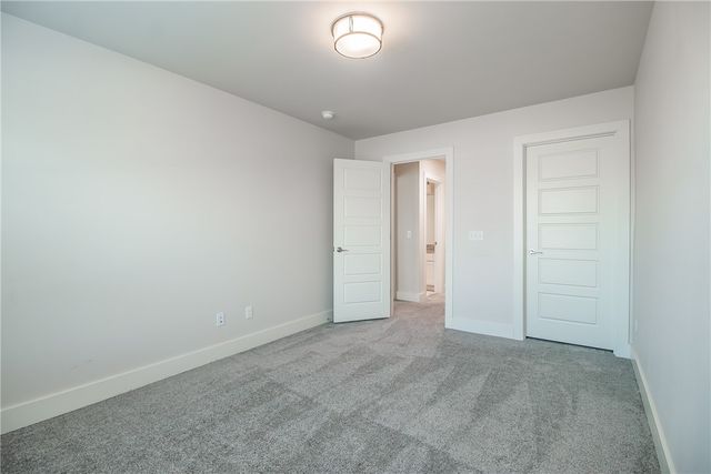 350 W Kinniburgh Drive, Farmington, AR 72730
