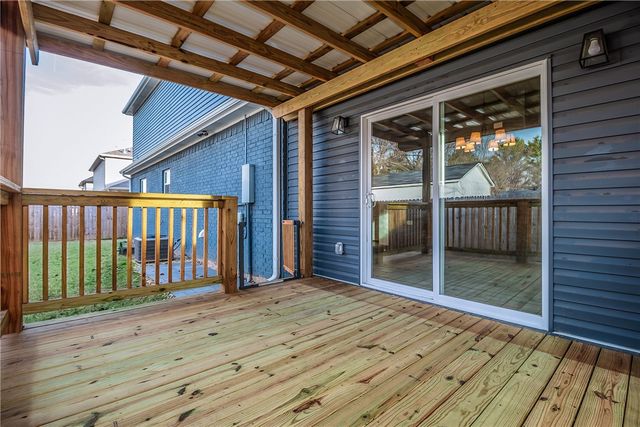350 W Kinniburgh Drive, Farmington, AR 72730