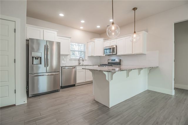 350 W Kinniburgh Drive, Farmington, AR 72730