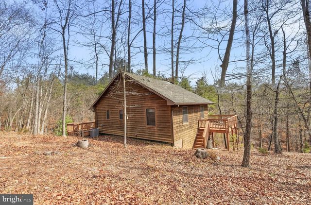 262 HOGAN DR, Basye, VA 22810