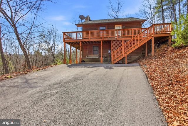 262 HOGAN DR, Basye, VA 22810