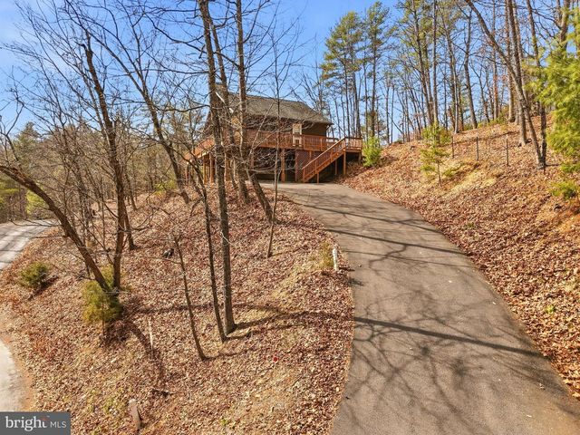 262 HOGAN DR, Basye, VA 22810