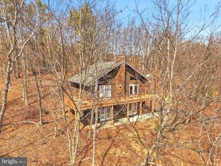 262 HOGAN DR, Basye, VA 22810