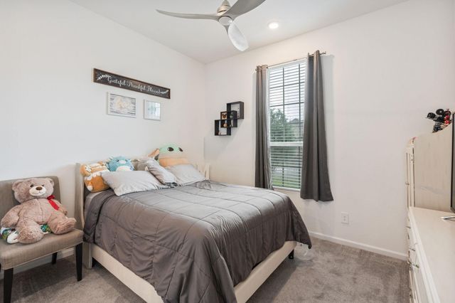 1329 Knollbridge Point Lane, Pinehurst, TX 77362