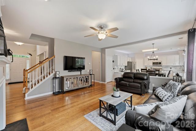 9610 Garland Court, Charlotte, NC 28277
