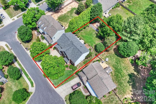 9610 Garland Court, Charlotte, NC 28277